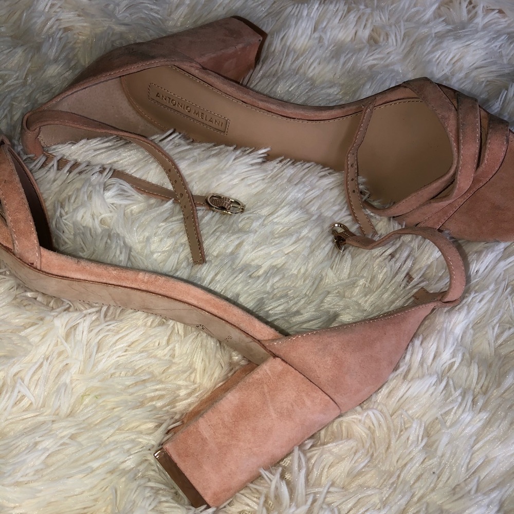 Suede block sandals!